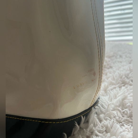 Dooney & Bourke Bucket Purse - Picture 5 of 13